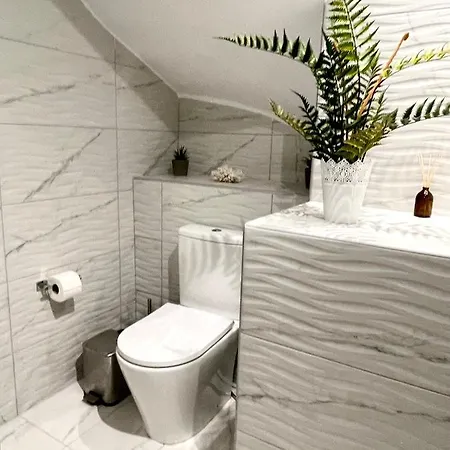 Emerald Luxury - Ath Airport Διαμέρισμα