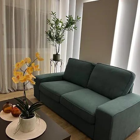 Emerald Luxury - Ath Airport *